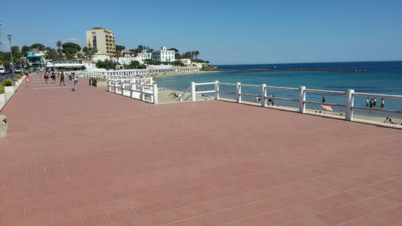 La Tana Nel Vicolo Apartment Santa Marinella Ngoại thất bức ảnh
